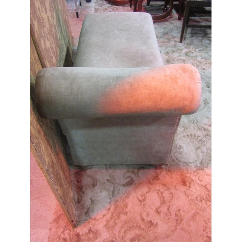 1279 - A vintage upholstered day bed and combined box ottoman with swept and rolled head rest