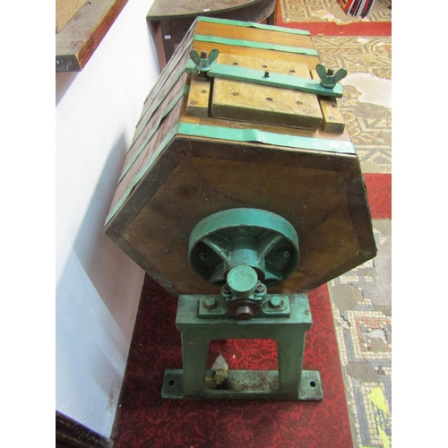 1339 - A vintage gemstone polisher on a heavy cast iron base