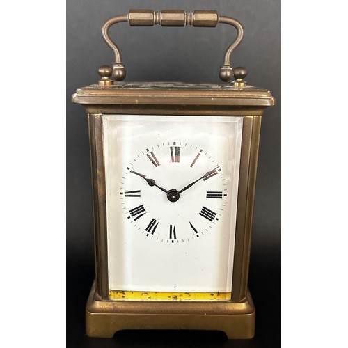 512 - Simple brass carriage clock with original carrying case