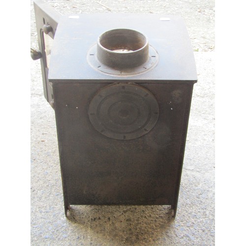 1400 - A small Arada cast iron log burner, 32cm wide x 46cm wide x 30cm deep