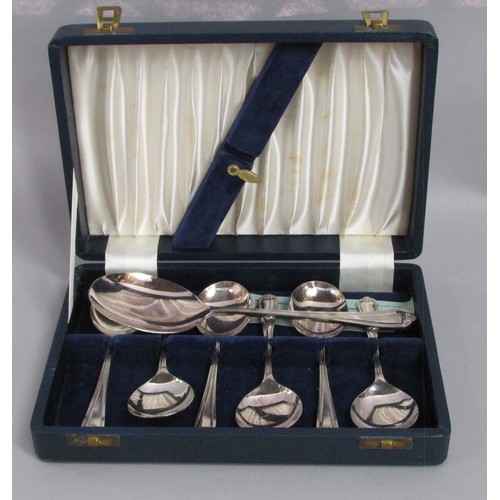 206 - Extensive collection of silver flatware, some boxed, including christening, cake forks, fruit knives... 