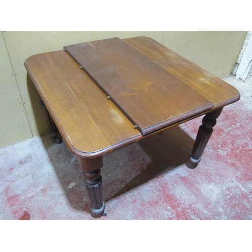 1380 - Victorian mahogany pull-out extending single leaf dining table of rectangular form, with moulded out... 