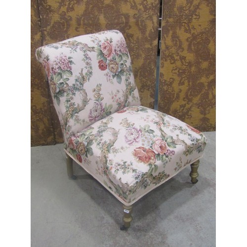 1109 - Low Dutch nursing chair on turned supports