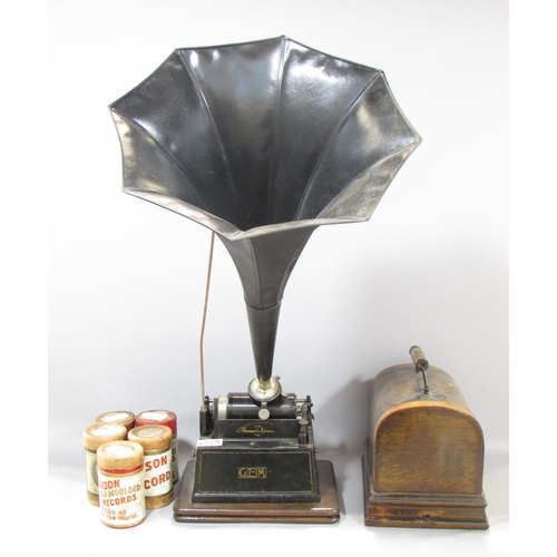 537A - An Eddison Gem phonograph with removable octagonal trumpet in its original domed case, requires a cr... 