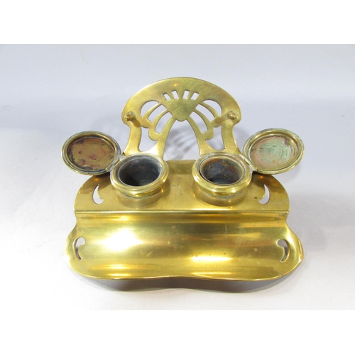 538A - A brass ship’s engine room Telegraph set on a circular wood base, still in working, 53cm tall togeth... 