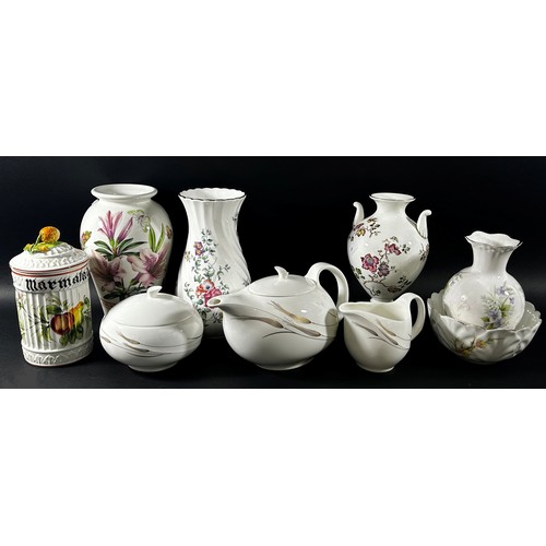 110 - Mixed collection of 20th century ceramics to include Portmeirion, Wedgewood Serenity teapot and suga... 