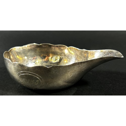 191 - A silver metal pap boat, 12cm wide, (unmarked)