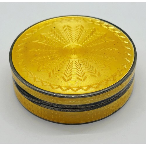 208 - Silver compact, yellow guilloche enamel, gilt interior, maker 'G.S' 1927