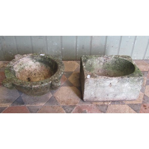 1066 - A small weathered rectangular marble sink 16 cm high x 30 cm long x 23 cm wide, together with a furt... 