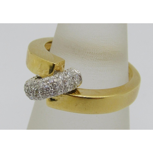 255 - Italian 'Vento' 18ct bi-colour stylised crossover ring, pavé set with diamonds, size N, 7.4g