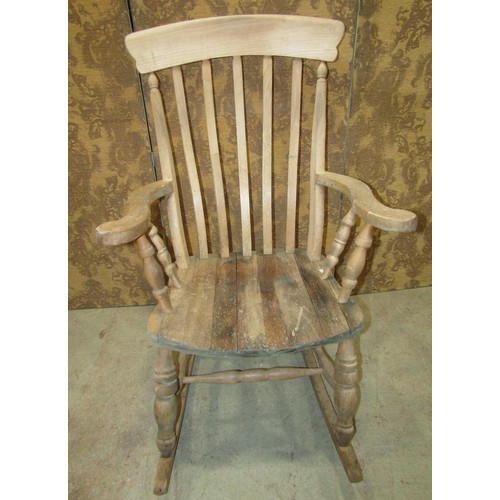 1185 - A Windsor lathe back rocking chair