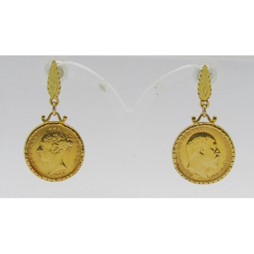 279 - Pair of 18ct half sovereign earrings dated 1885 and 1905, 10.9g (no butterflies)