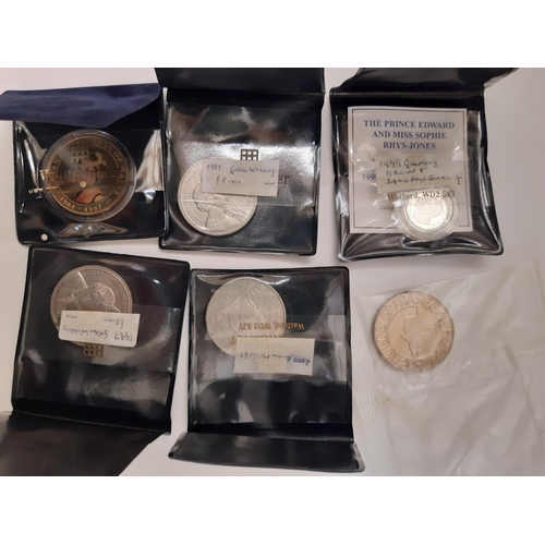 863 - Various proof uncirculated and circulated coins including D Day presentation packs, QE the Queen Mot... 