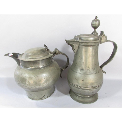 478 - A varied selection of early 19th century pewter table ware, including tankards, jugs, a pair of cand... 