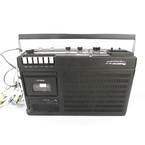 519 - Plustron RCT 33 TV-Radio-Cassette Recorder