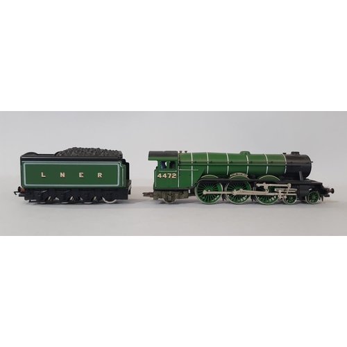 1718 - Two 00 gauge boxed Hornby LNER Locomotives comprising R398 4-6-2 'Flying Scotsman' 4472 and R188 4-6... 