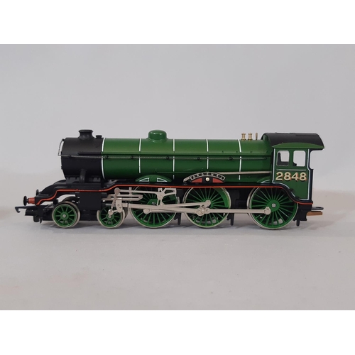 1718 - Two 00 gauge boxed Hornby LNER Locomotives comprising R398 4-6-2 'Flying Scotsman' 4472 and R188 4-6... 