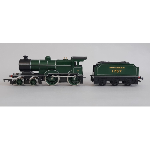 1731 - Three boxed 00 gauge locomotives by Hornby comprising R350 Triang/ Hornby Class L1 4-4-0 1757 in SR ... 