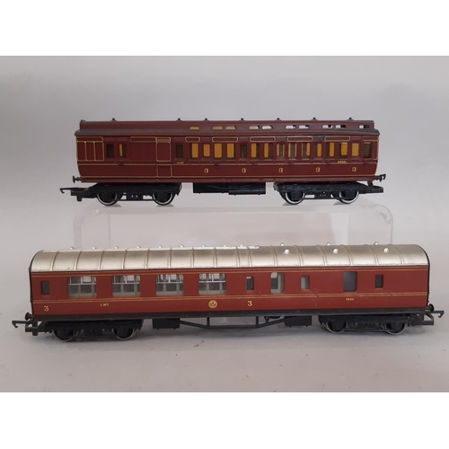 1745 - 17 passenger coaches and buffets cars by Hornby including LMS clerestory coaches and Inter-City. No ... 