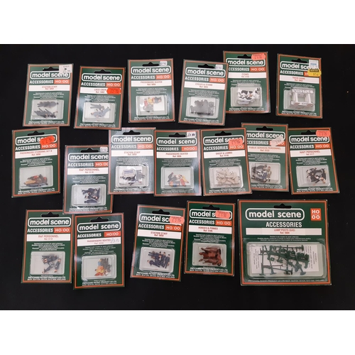 1756 - A boxful of 00 gauge railway modelling kits by Ratio, Metcalfe, Hornby, Superquick, Parkside Dundas,... 