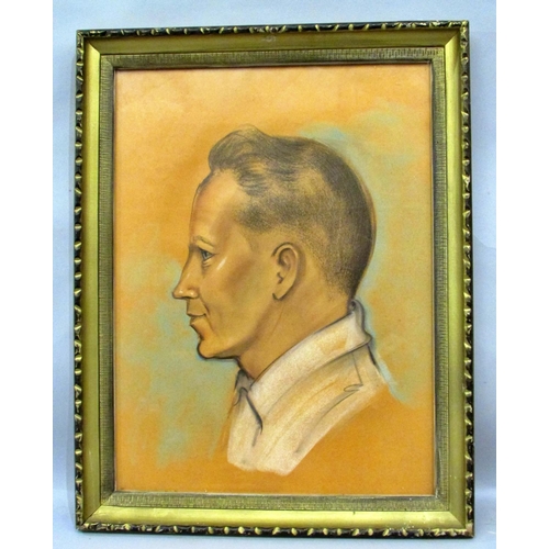 681 - 20th Century School - Pair of couple portraits, quarter length, both in profile looking left, pastel... 