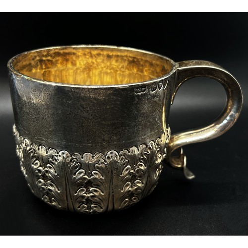 164 - A heavily engraved floral silver christening cup, London 1895, makers mark Mappin & Webb, 8 cm diame... 