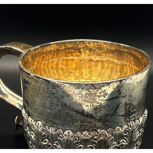 164 - A heavily engraved floral silver christening cup, London 1895, makers mark Mappin & Webb, 8 cm diame... 