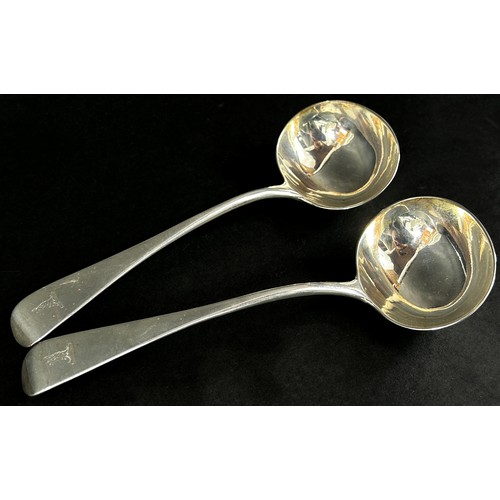 229 - A pair of Victorian silver sauce ladles, London 1889, maker Robert Stebbings, 18 cm long, 4.2 ozs ap... 