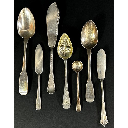 204A - A mixed selection of silver flatware, teaspoons, fruit knives and forks, butter knives etc, 7oz appr... 