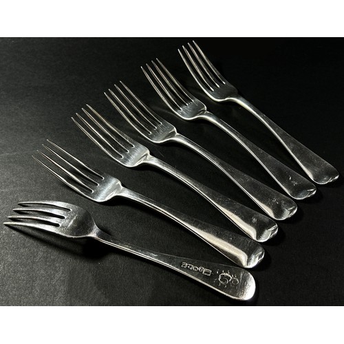 250 - Six Georgian silver forks engraved with the letter 'E' London 1795 makers initials J.B. GC W.N, 8.6 ... 