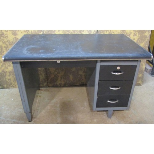 1094 - A vintage industrial steel single pedestal office desk in 122 cm in length