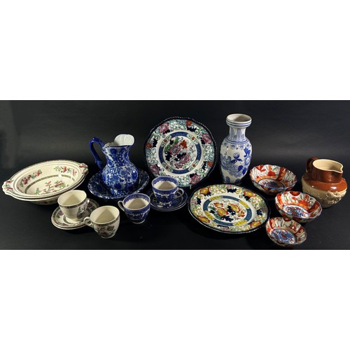 97 - Miscellaneous ceramics to include a Verona pattern plate, blue and white transfer printed ewer and o... 