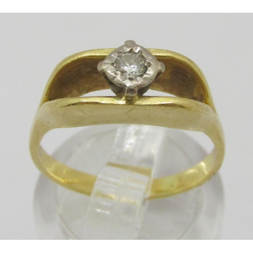 281 - Yellow metal illusion set diamond ring, 0.10ct approx, size M, 4.1g