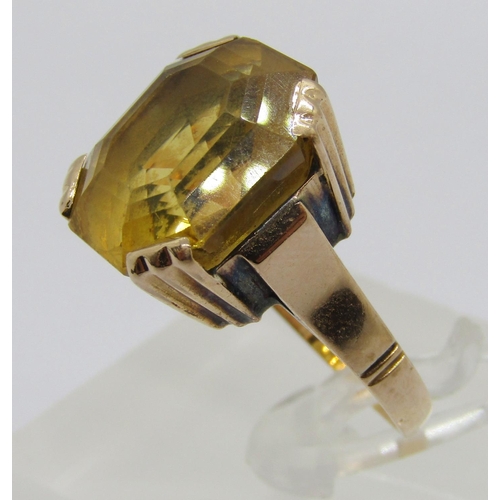 310 - Vintage yellow metal octagonal-cut citrine dress ring, size P, 6.7g