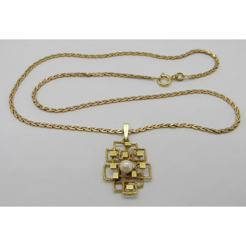 316 - Vintage 14ct pendant set with a single pearl, hung from an associated 9ct chain necklace, 9.7g total