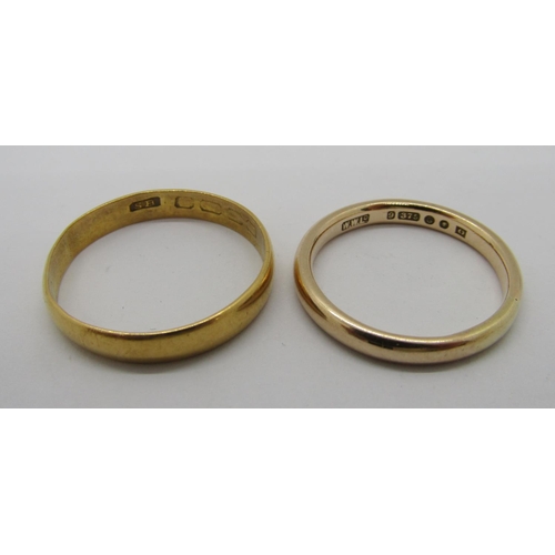 322 - Two gold wedding rings; a 9ct example, 3g and a high carat example (18ct or 22ct - marks worn), 3.4g