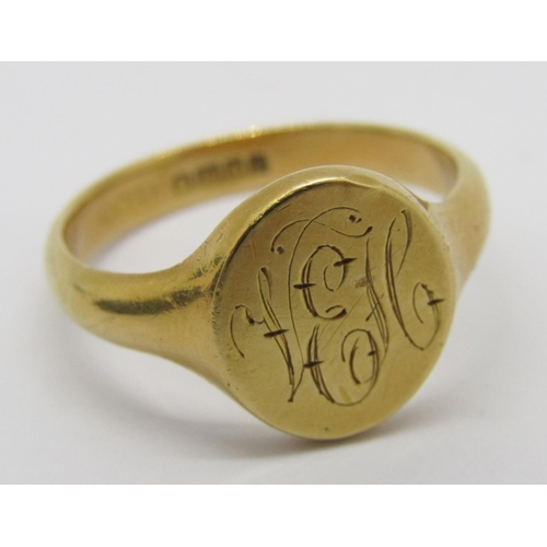 325 - 18ct signet ring with engraved initials, maker 'W.W&S', Birmingham 1929, size Y, 9.9g