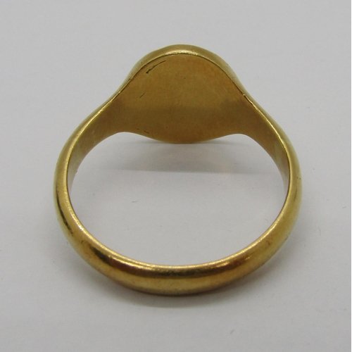 325 - 18ct signet ring with engraved initials, maker 'W.W&S', Birmingham 1929, size Y, 9.9g