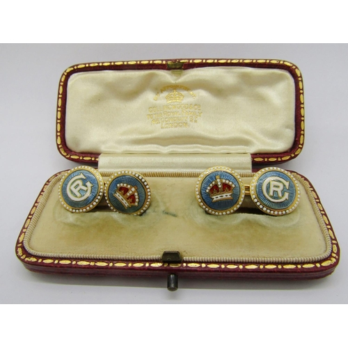 336 - Royal Interest - George V / George VI commemorative pair of 18ct cufflinks enamelled with 'GR' and a... 