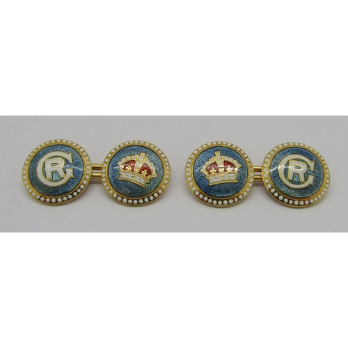 336 - Royal Interest - George V / George VI commemorative pair of 18ct cufflinks enamelled with 'GR' and a... 