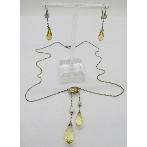 349 - 800 silver citrine and baroque pearl negligee necklace and a matched pair of briolette-cut citrine d... 