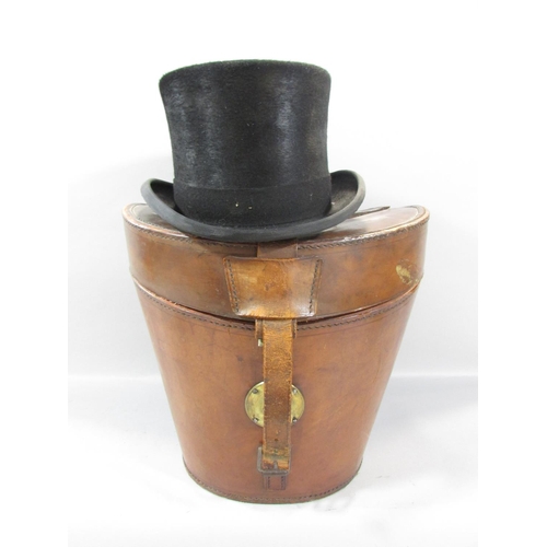 540 - A vintage leather top hat box containing a modern 100% fine fur felt hat size UK 7 1/8 US 7 1/4 58cm... 