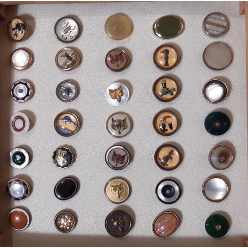 765 - An interesting mixed collection of small buttons including a set of 6 waistcoat buttons (pre-1916) o... 