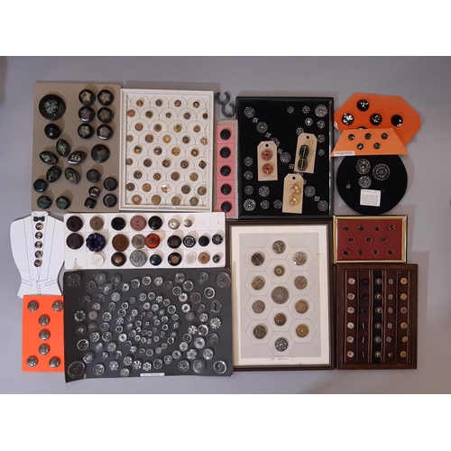 780 - A collection of mixed buttons including 19th century metal buttons, cut steel, small metal pictorial... 