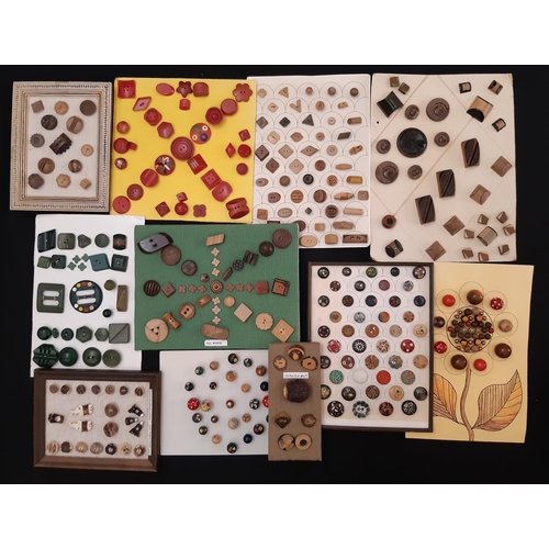 799 - Large collection of 20th century buttons of wood, horn and Corozo nut/ vegetable ivory including nat... 