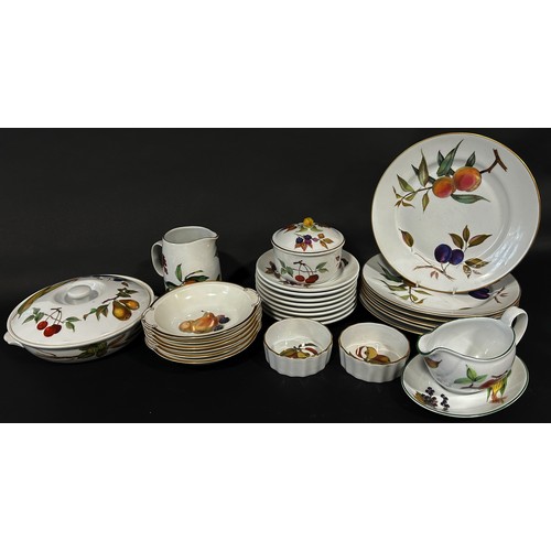 120 - A large collection of Worcester Evesham pattern tableware comprising tureens, bowls, graduated plate... 