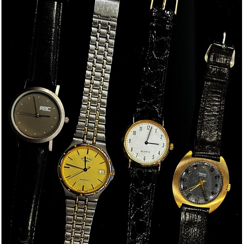 427 - Seven wristwatches to include three Rotary examples (Classic, Avenger and Quartz) together with othe... 