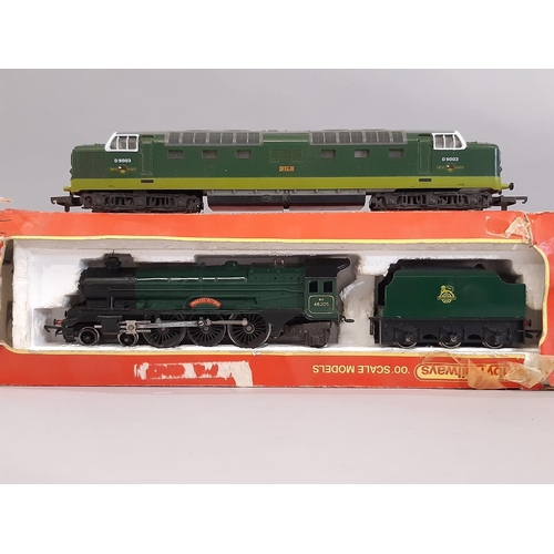 811 - Collection of 0 gauge and 00 gauge model railway stock together with a Wrenn Formula 152 box set wit... 