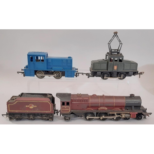 816 - H0 and 00 gauge railway locomotives comprising boxed Fleischmann diesel 181-2 of the DB 4230 with 19... 