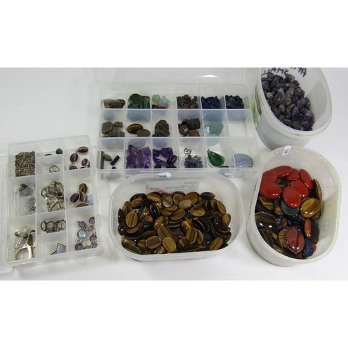 376 - Jewellery Making Interest - collection of polished gemstones / stone specimens and various cabochons... 